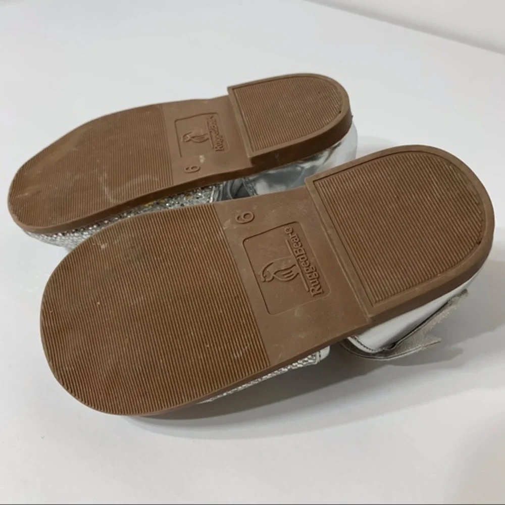 EUC Rugged Bear Silver Sparkly Sandal‎ Style Shoes